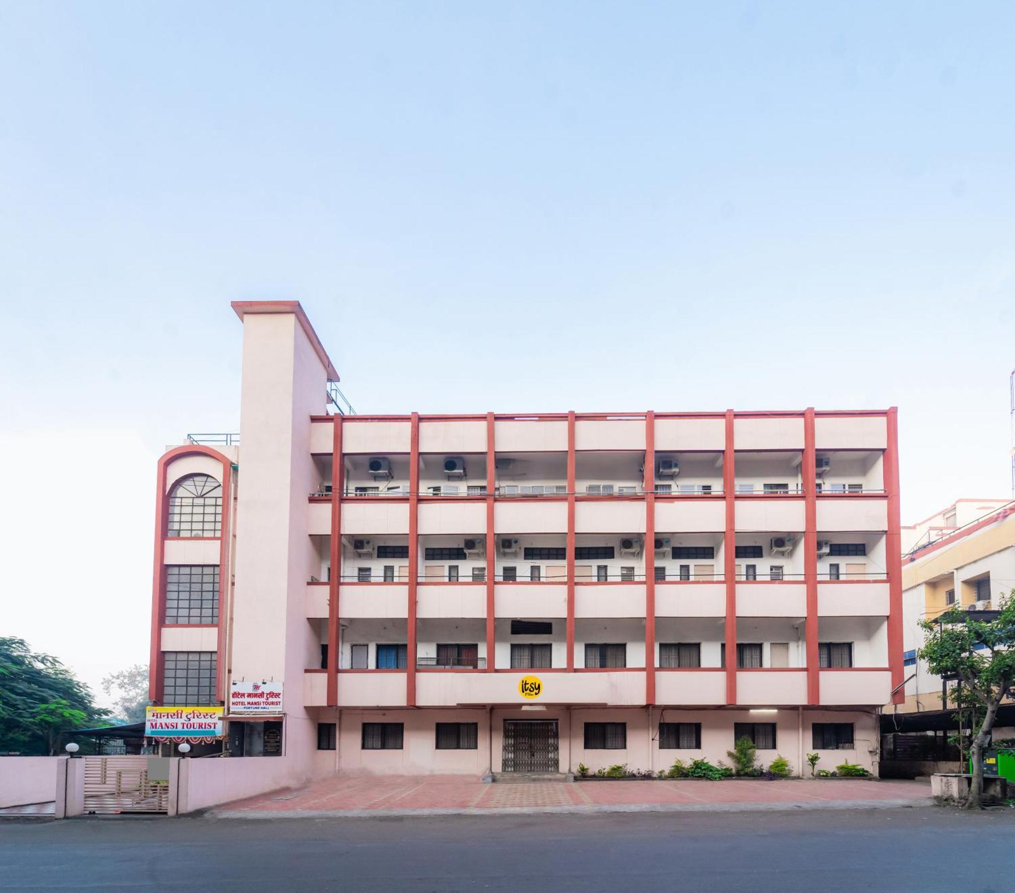 Itsy Hotels Mansi Nashik Exterior photo